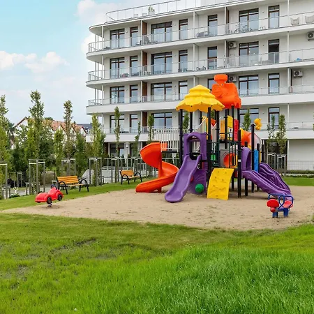 Pistachio Z Balkonem W Nowoczesnej Inwestycji Z Basenem & Tarasem By Renters Sianożęty